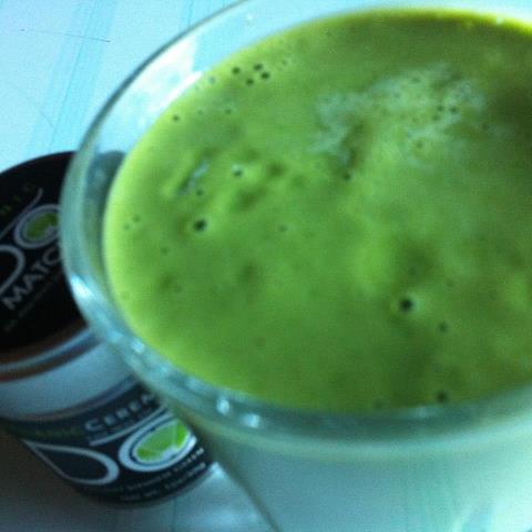 Banana Green Matcha Tea Smoothie