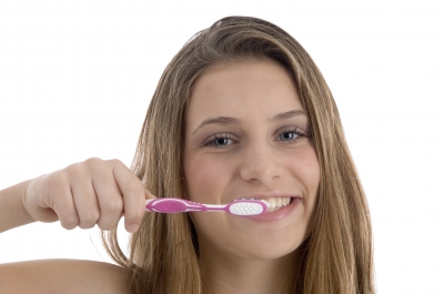 The 30-day Natural White Teeth Challenge